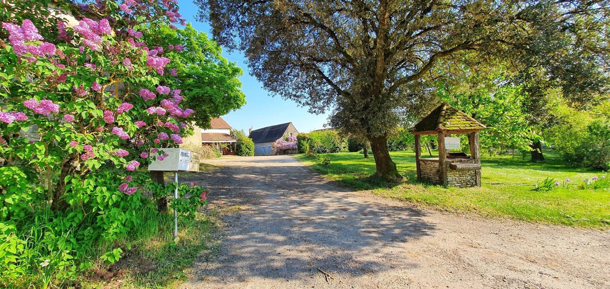 Chambre Bleuet Bed & Breakfast Auriac-du-Perigord Exterior photo